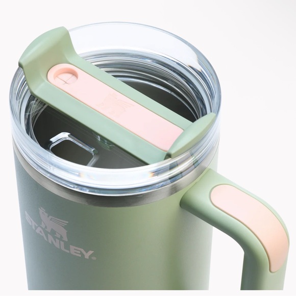 Stanley The Quencher H2.0 Flowstate Green Tumbler 40 oz BRAND NEW IN BOX/SEALED - Picture 4 of 12